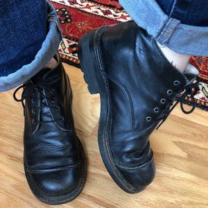 Ankle lace-up boots